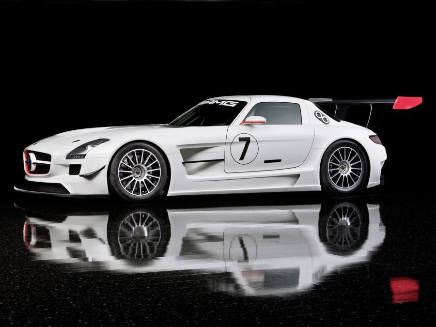  Mercedes-Benz SLS AMG GT3 2010 года  (фото 45 из 47)